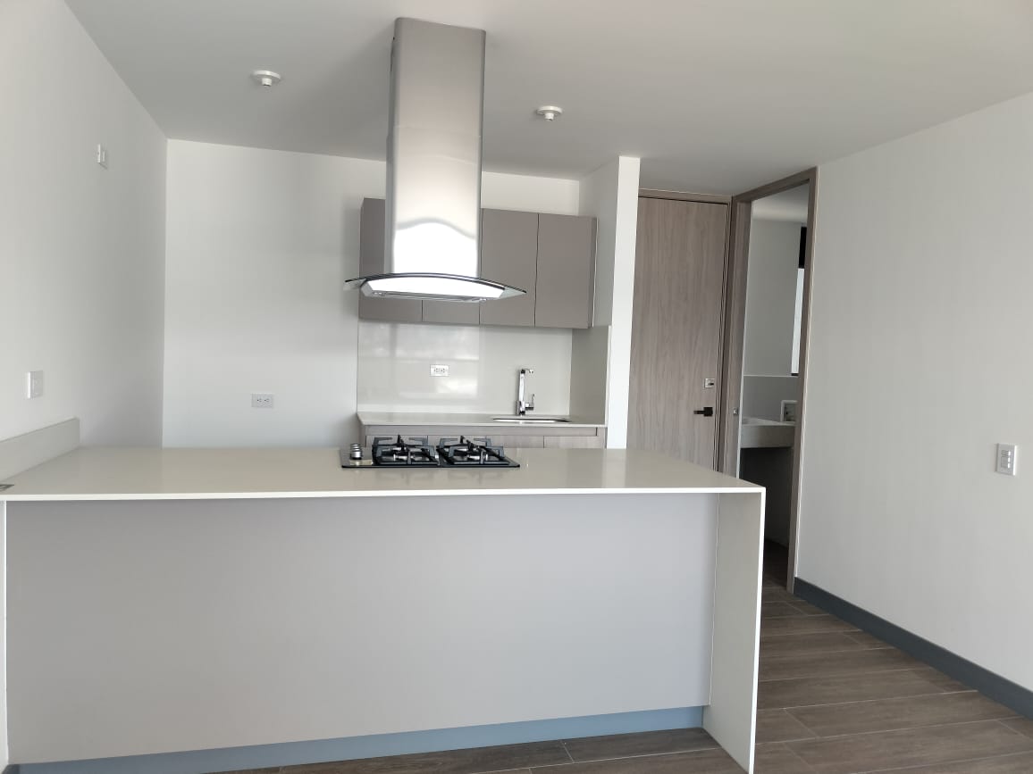 Apartamento en venta en Loma Del Chocho, Envigado · foto 3 de 17