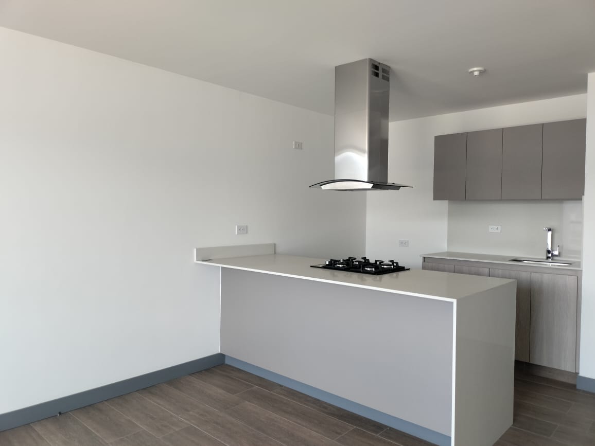 Apartamento en venta en Loma Del Chocho, Envigado · foto 5 de 17
