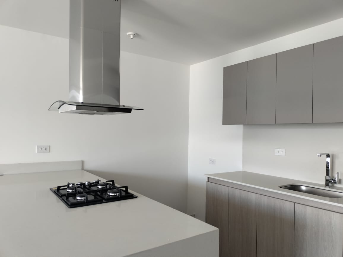 Apartamento en venta en Loma Del Chocho, Envigado · foto 6 de 17