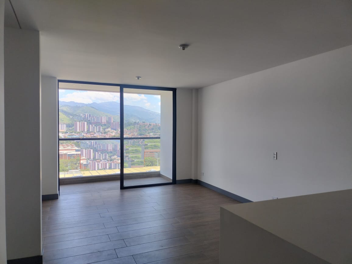 Apartamento en venta en Loma Del Chocho, Envigado · foto 13 de 17