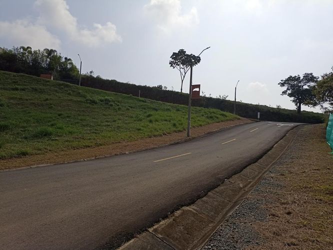 Lote en venta en Pance, Cali, 7414 m² · foto 5 de 9