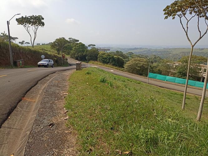Lote en venta en Pance, Cali, 7414 m² · foto 6 de 9