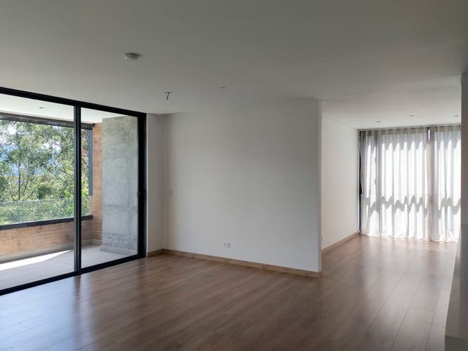 Apartamento de 2 alcobas en arriendo en Vía Las Palmas, Medellín, 113 m² · foto 4 de 19