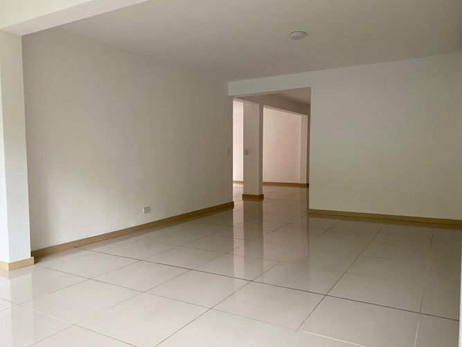 Apartamento de 4 alcobas en venta en El Poblado, Medellín, 162 m² · foto 8 de 20