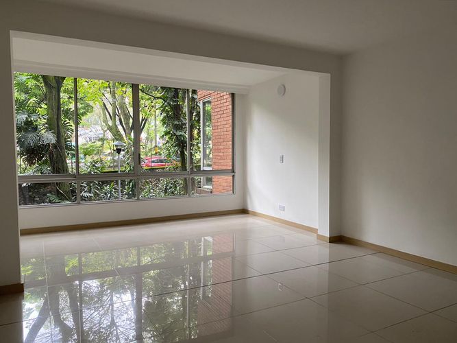 Apartamento de 4 alcobas en venta en El Poblado, Medellín, 162 m² · foto 4 de 20