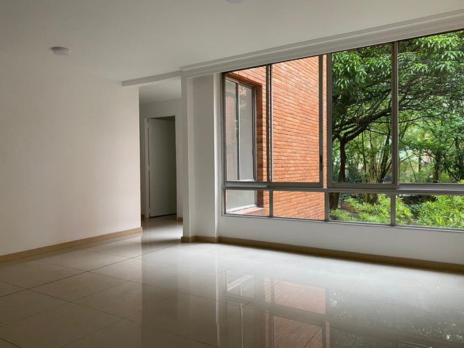 Apartamento de 4 alcobas en venta en El Poblado, Medellín, 162 m² · foto 3 de 20