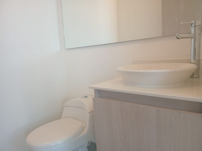 Oficina en arriendo en El Poblado, Medellín, 55 m² · foto 5 de 7