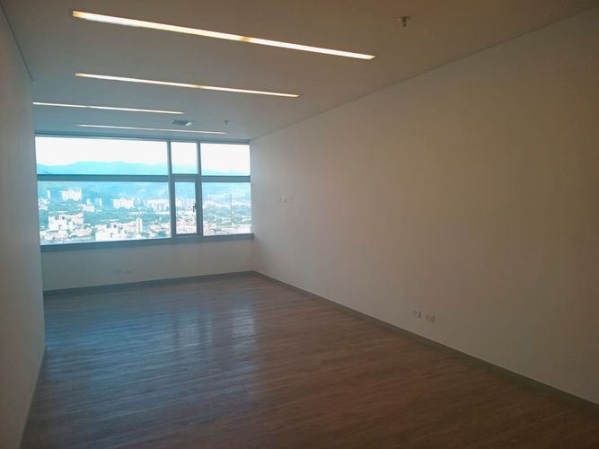 Oficina en arriendo en El Poblado, Medellín, 55 m² · foto 4 de 7