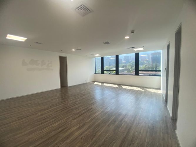 Oficina en arriendo en El Poblado, Medellín, 61 m² · foto 4 de 18