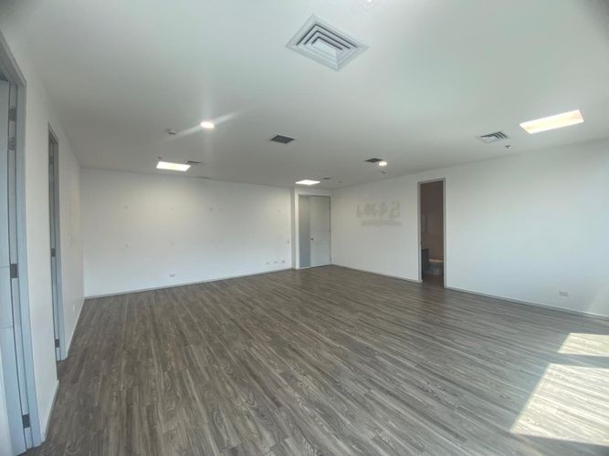 Oficina en arriendo en El Poblado, Medellín, 61 m² · foto 10 de 18