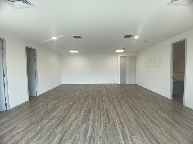 Oficina en arriendo en El Poblado, Medellín, 61 m² · foto 14 de 18