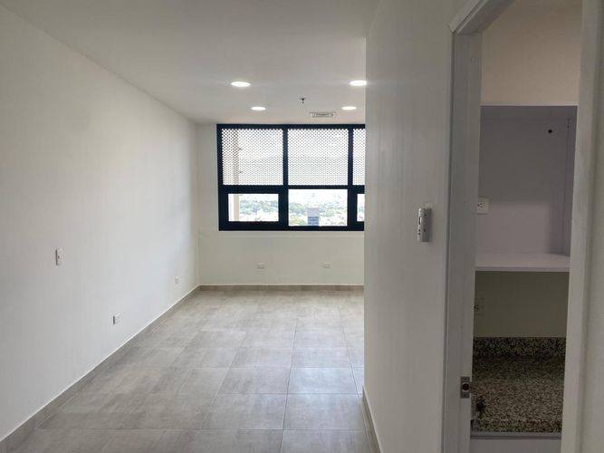 Oficina en arriendo en El Poblado, Medellín, 34 m² · foto 12 de 16