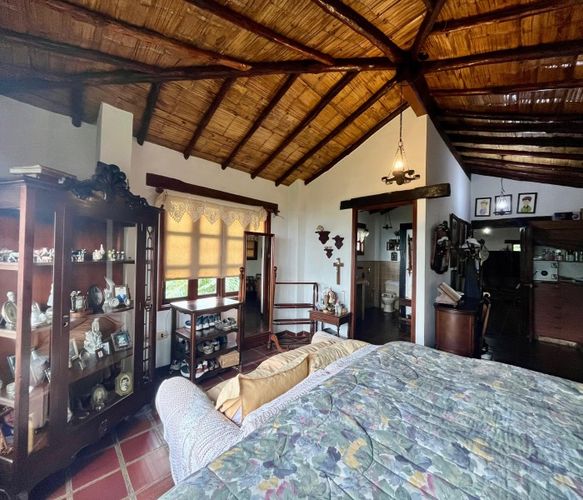 Casa de 4 alcobas en venta en Miravalle Dapa, Yumbo · foto 13 de 18