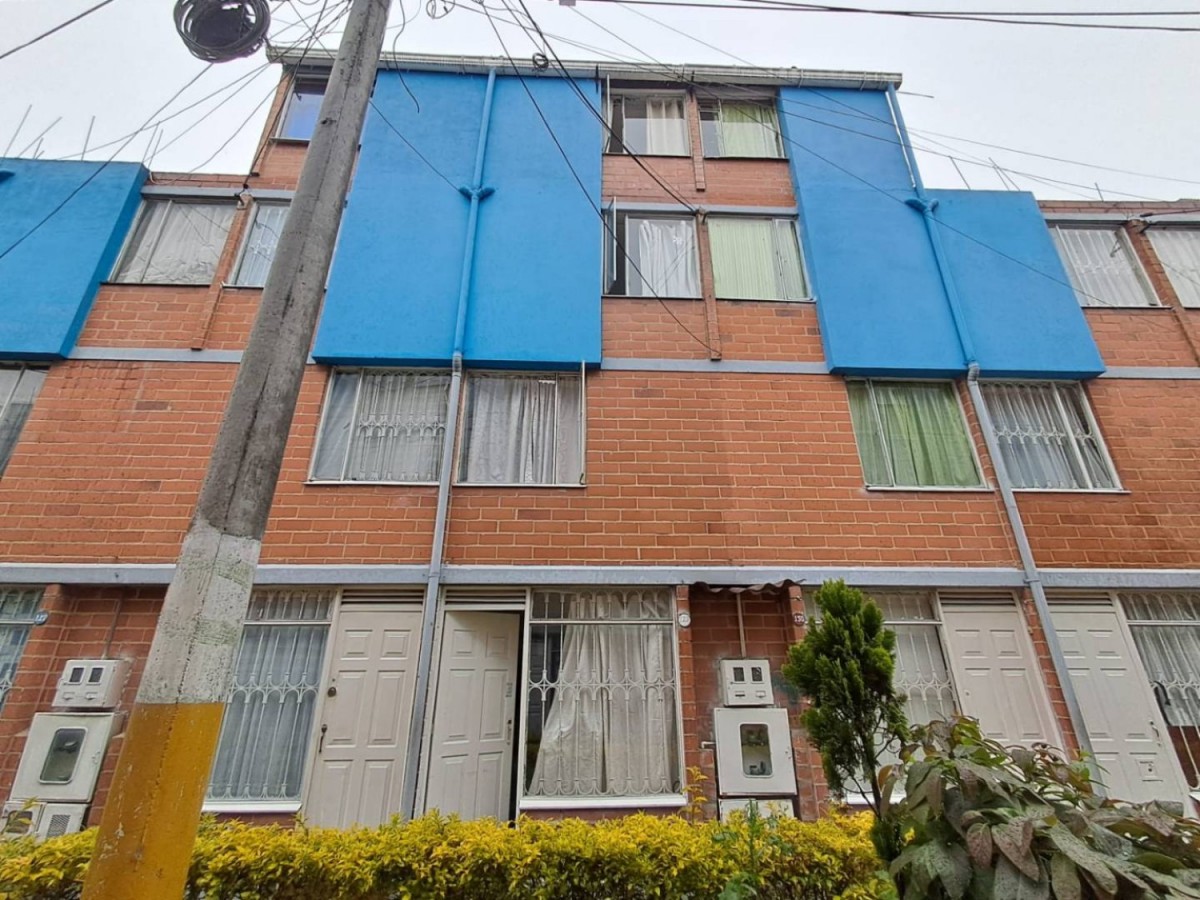 Casa en venta en Tierra Buena, Bogotá · foto 2 de 15