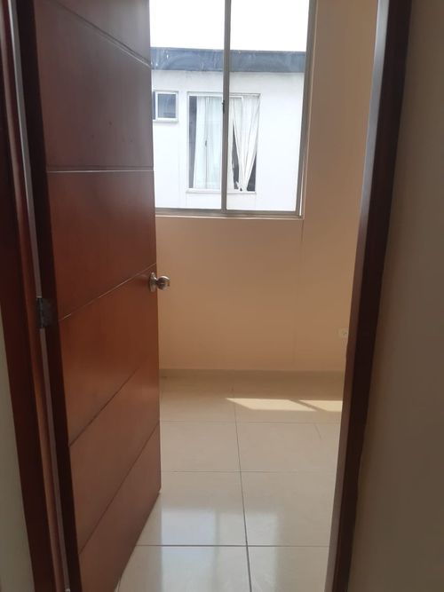 Apartamento de 3 alcobas en venta en Torres De Confandi, Cali, 52 m² · foto 10 de 24