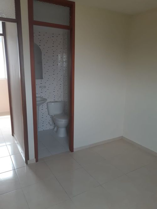 Apartamento de 3 alcobas en venta en Torres De Confandi, Cali, 52 m² · foto 19 de 24