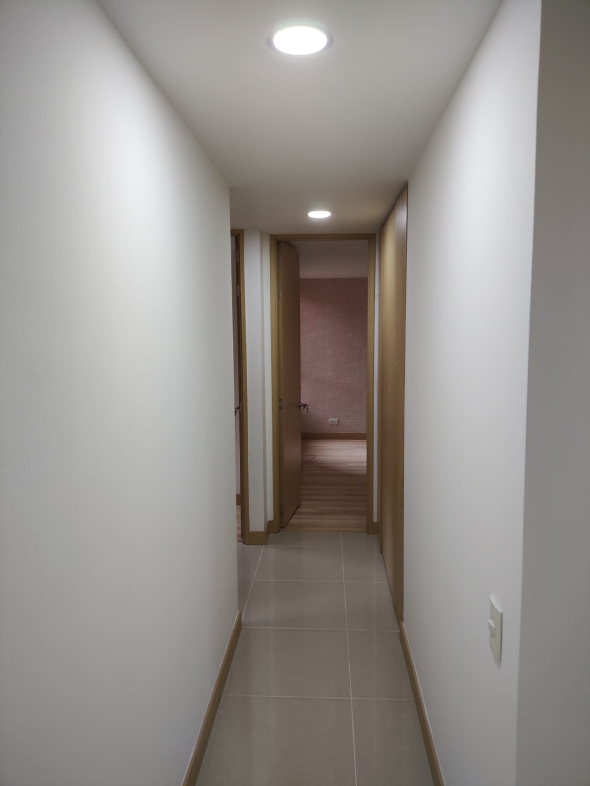 Apartamento en arriendo en Castropol, Medellín · foto 4 de 14
