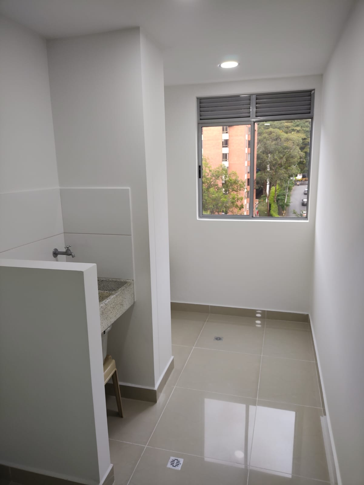 Apartamento en arriendo en Castropol, Medellín · foto 14 de 14