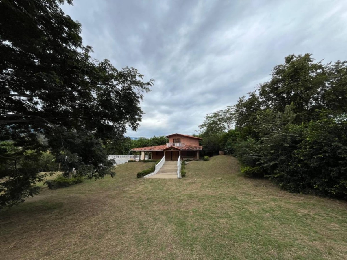 4BR Country House in Paso real (559 m²) for Sale - 3