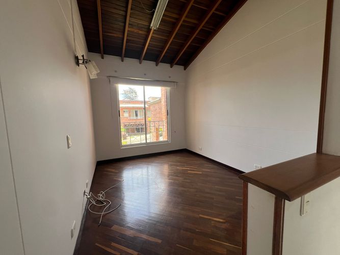 Casa de 3 alcobas en venta en La Pradera, Envigado, 230 m² · foto 6 de 19