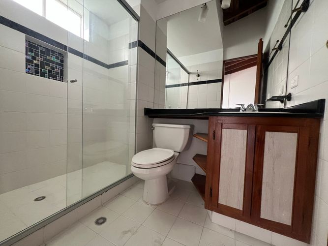 Casa de 3 alcobas en venta en La Pradera, Envigado, 230 m² · foto 18 de 19
