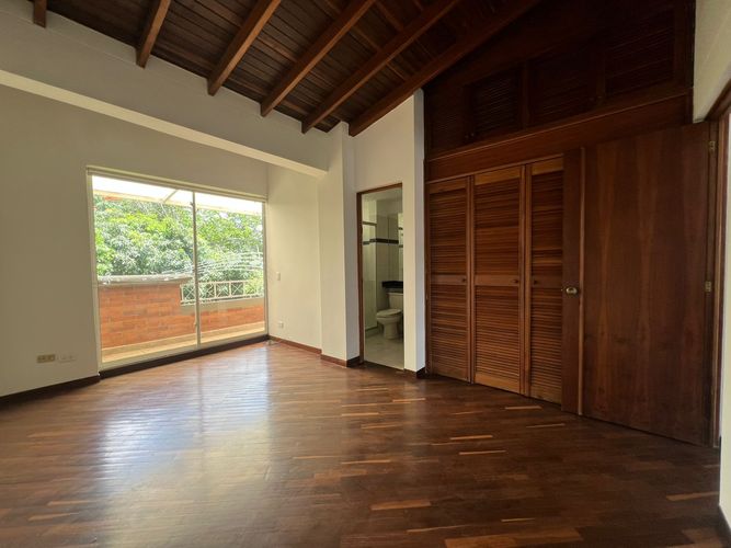 Casa de 3 alcobas en venta en La Pradera, Envigado, 230 m² · foto 12 de 19