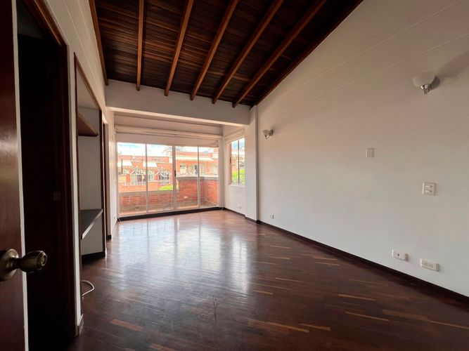 Casa de 3 alcobas en venta en La Pradera, Envigado, 230 m² · foto 13 de 19