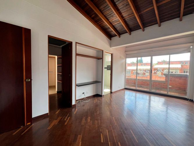 Casa de 3 alcobas en venta en La Pradera, Envigado, 230 m² · foto 15 de 19