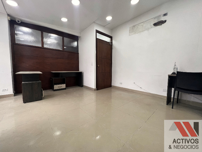 Oficina en venta en La Castellana, Medellín, 137 m² · foto 4 de 24