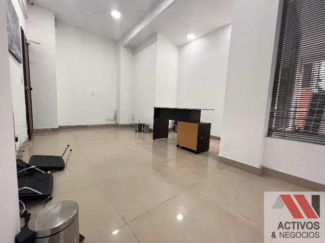 Oficina en venta en La Castellana, Medellín, 137 m² · foto 7 de 24