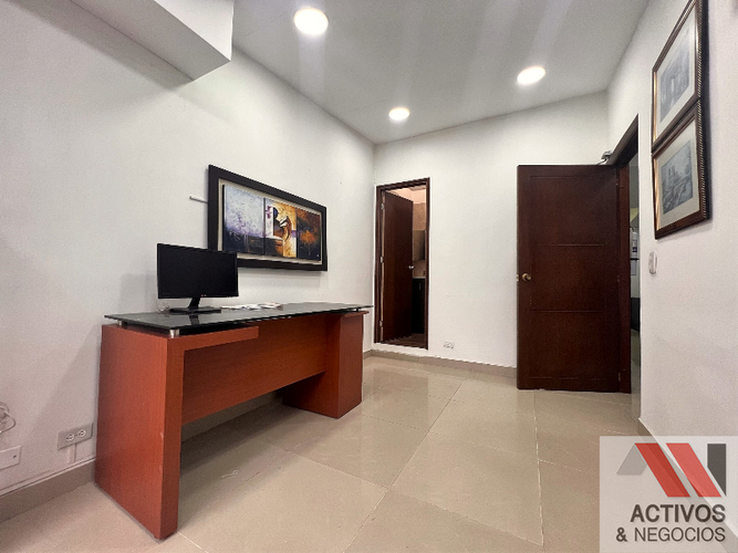 Oficina en venta en La Castellana, Medellín, 137 m² · foto 15 de 24