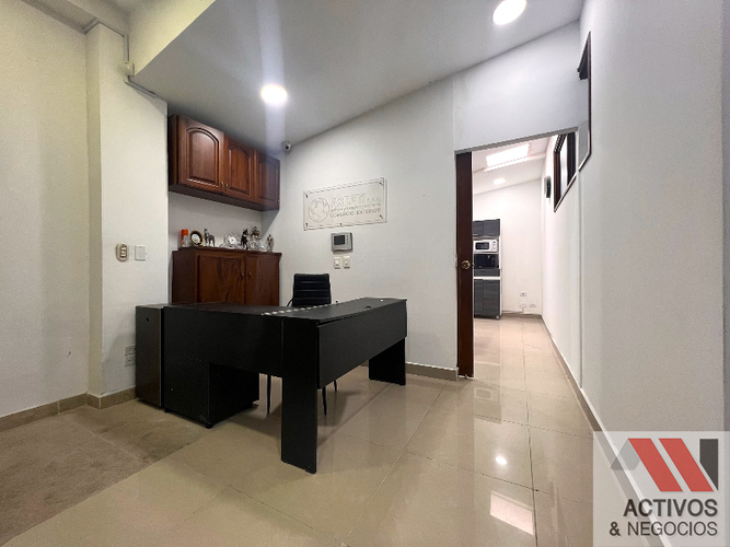 Oficina en venta en La Castellana, Medellín, 137 m² · foto 19 de 24