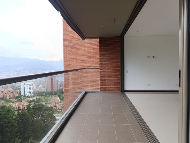 Apartamento de 2 alcobas en arriendo en El Tesoro, Medellín, 110 m² · foto 19 de 19