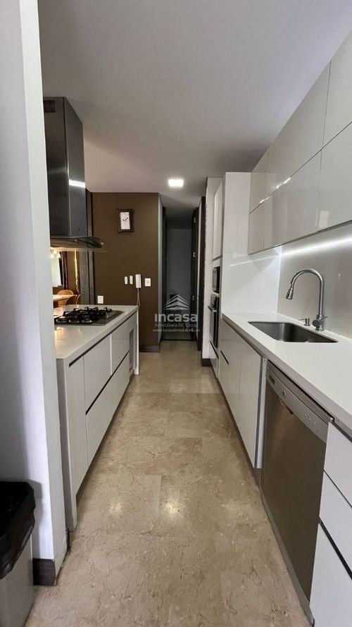 Apartamento de 3 alcobas en venta en Cristales, Cali, 185 m² · foto 6 de 24