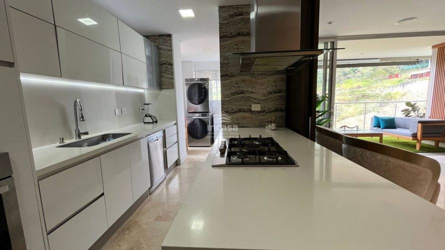 Apartamento de 3 alcobas en venta en Cristales, Cali, 185 m² · foto 7 de 24