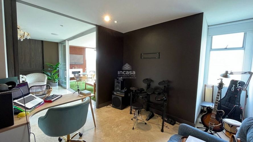 Apartamento de 3 alcobas en venta en Cristales, Cali, 185 m² · foto 8 de 24