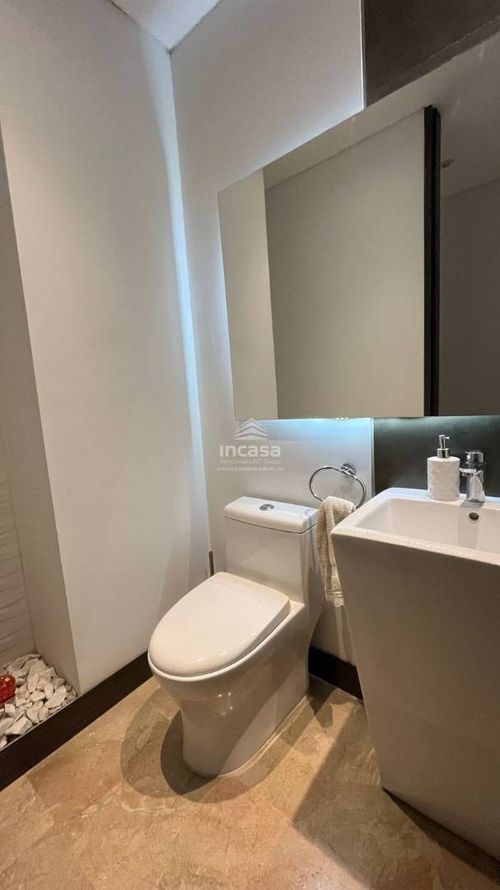 Apartamento de 3 alcobas en venta en Cristales, Cali, 185 m² · foto 12 de 24