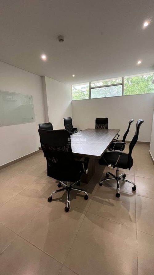 Apartamento de 3 alcobas en venta en Cristales, Cali, 185 m² · foto 20 de 24
