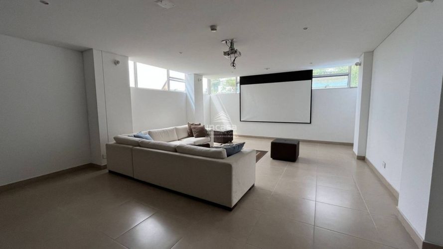 Apartamento de 3 alcobas en venta en Cristales, Cali, 185 m² · foto 24 de 24