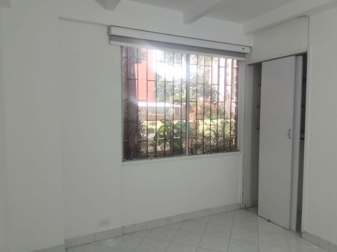 Apartamento de 3 alcobas en arriendo en El Poblado, Medellín, 91 m² · foto 8 de 19