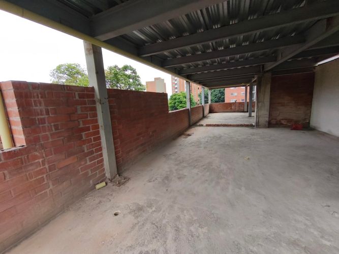Edificio en venta en Estadio, Medellín, 600 m² · foto 11 de 22