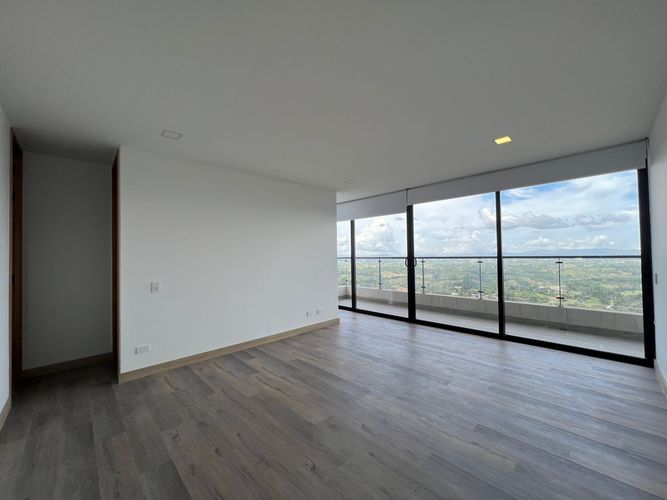 Casa de 3 alcobas en venta en Sajonia, Rionegro, 328 m² · foto 6 de 15