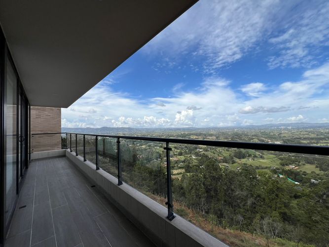Casa de 3 alcobas en venta en Sajonia, Rionegro, 328 m² · foto 15 de 15