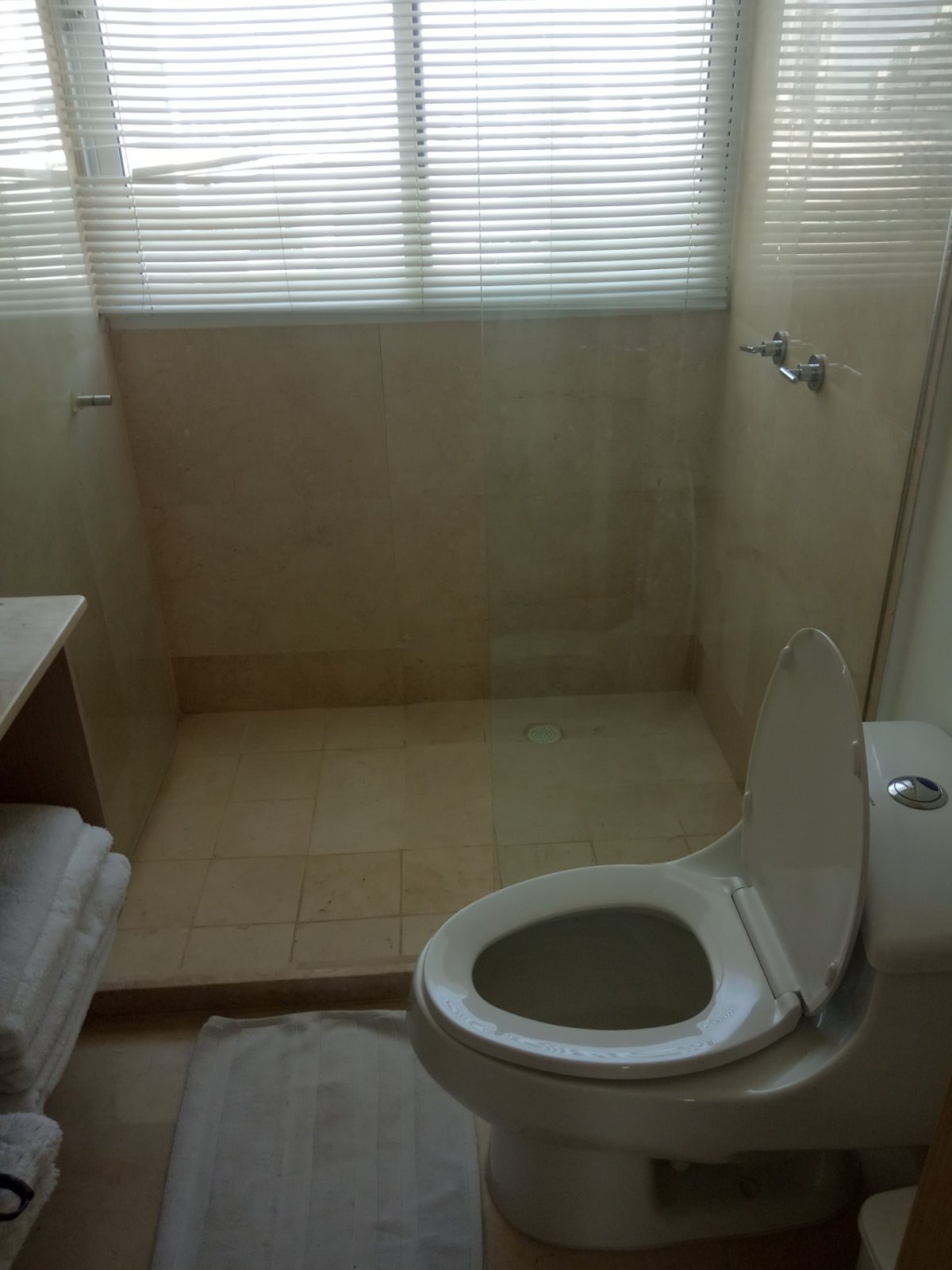 Apartamento en arriendo en Castillogrande, Cartagena · foto 22 de 24