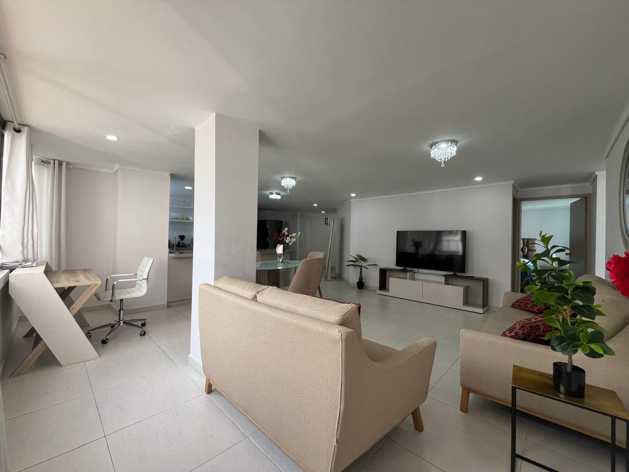 Apartamento en venta en El Poblado, Medellín · foto 4 de 17