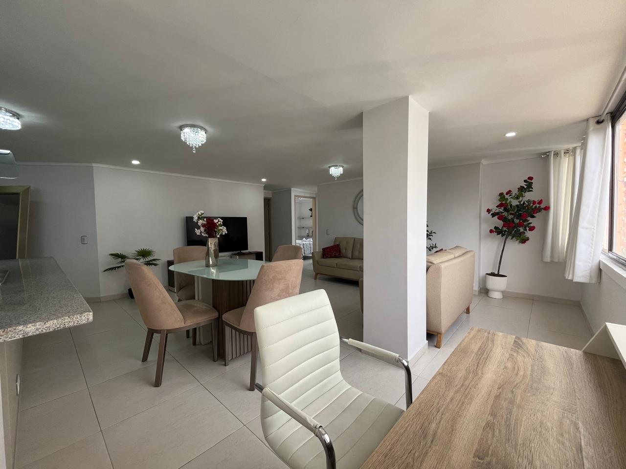 Apartamento en venta en El Poblado, Medellín · foto 5 de 17