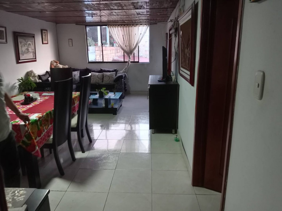 Casa en venta en Gran Britalia, Bogotá · foto 14 de 24