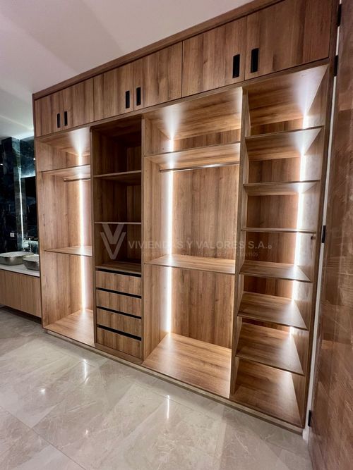 Casa de 5 alcobas en venta en El Palmar, Villa del Rosario, 285 m² · foto 4 de 17