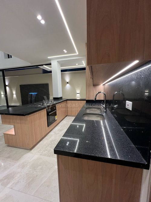 Casa de 5 alcobas en venta en El Palmar, Villa del Rosario, 285 m² · foto 10 de 17