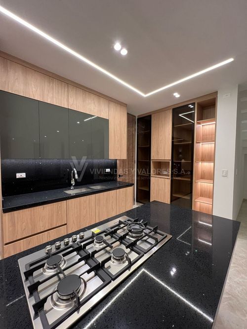 Casa de 5 alcobas en venta en El Palmar, Villa del Rosario, 285 m² · foto 16 de 17